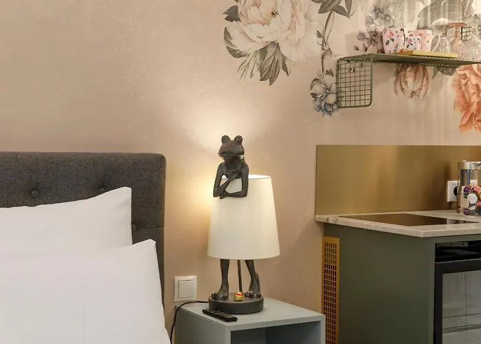 Appartement Hideaways - Boutique With Secret Courtyard Access Wenen