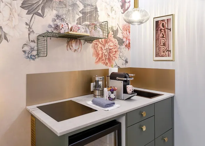 Hideaways - Boutique With Secret Courtyard Access *